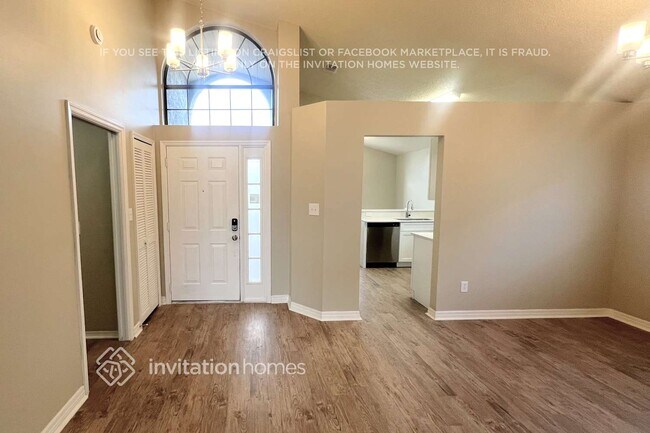 242 Lakebreeze Cir in Lake Mary, FL - Building Photo - Building Photo