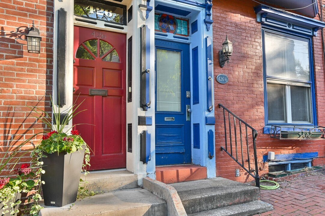426 1/2 Boas St in Harrisburg, PA - Building Photo