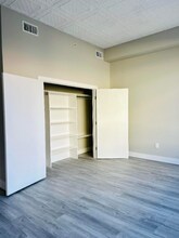 114 Merrimack St, Unit 116A in Lowell, MA - Building Photo - Building Photo