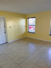 17500 NW 67th Ct in Hialeah, FL - Building Photo - Building Photo