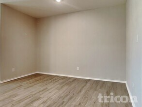 125 Moonrise Dr, Unit 118 in San Marcos, TX - Building Photo - Building Photo