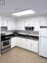 4140 Dundas St W in Toronto, ON - Building Photo - Building Photo