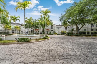 10155 SW 75th Pl in Miami, FL - Building Photo - Building Photo