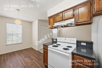 504 Kings Way Dr in Mansfield, TX - Foto de edificio - Building Photo