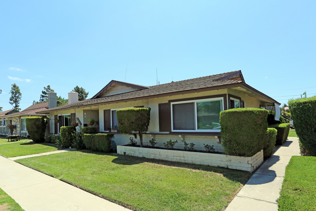 7632 Volga Dr in Huntington Beach, CA - Building Photo