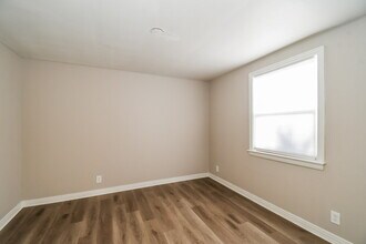 5405 Sharon Terrace in Jacksonville, FL - Foto de edificio - Building Photo