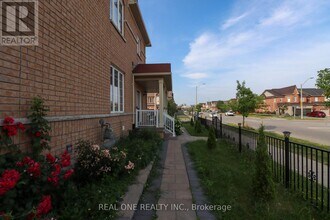 4302 Trail Blazer Way in Mississauga, ON - Building Photo - Building Photo