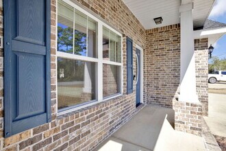 7198 Gordon Evans Rd in Navarre, FL - Building Photo - Building Photo