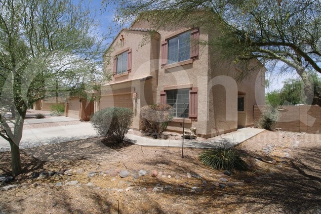 property at 43902 W Magnolia Rd