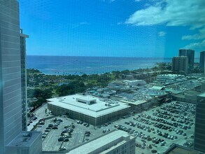 1631 Kapiolani Blvd in Honolulu, HI - Building Photo - Building Photo