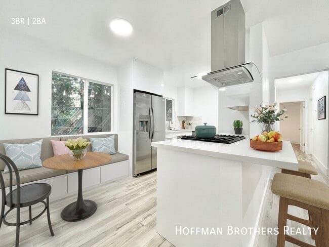 634 Flower Ave, Unit 2 in Los Angeles, CA - Building Photo - Building Photo