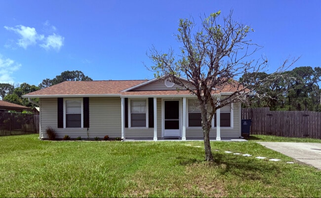 property at 1389 Salina St SE