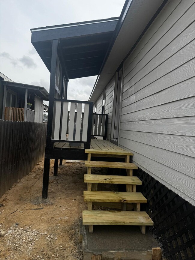 property at 627 CR-5102I