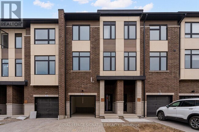1695 Dersan St in Pickering, ON - Building Photo - Building Photo