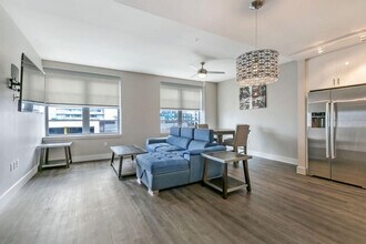 144 Elk Pl in New Orleans, LA - Building Photo - Building Photo