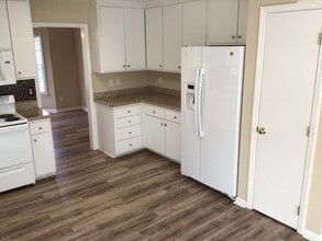 1 Rosebank Ct in Greensboro, NC - Building Photo - Building Photo