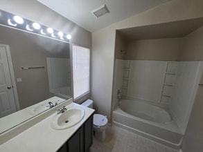 747 piercey 16B Ct in North Las Vegas, NV - Building Photo - Building Photo