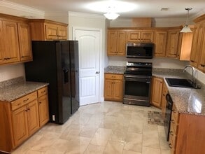 495 Edwards Dr in Holts Summit, MO - Building Photo - Building Photo