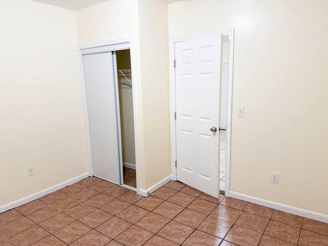 10 Marble St, Unit #1 in Haverhill, MA - Building Photo - Building Photo
