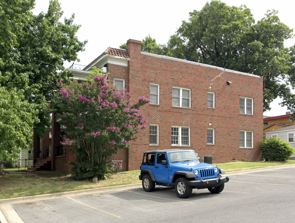 1425 S Quaker Ave in Tulsa, OK - Building Photo