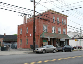 341-343 Ridge Rd in Lyndhurst, NJ - Building Photo - Building Photo