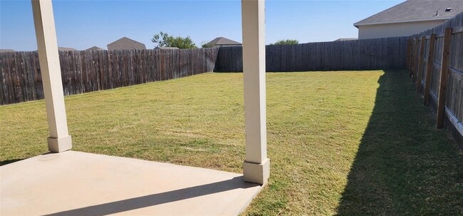 212 Los Olives Ln in Liberty Hill, TX - Building Photo - Building Photo