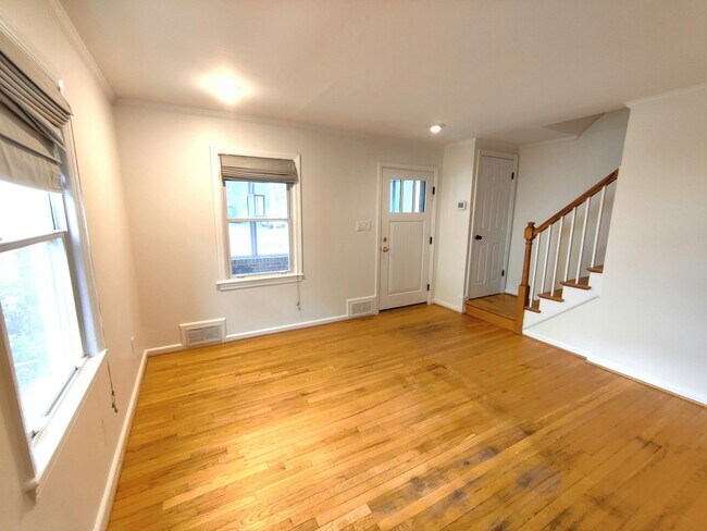 5942 Williamsburg Rd in Alexandria, VA - Building Photo - Building Photo