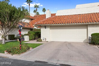 7118 E Buena Terra Way in Paradise Valley, AZ - Building Photo - Building Photo