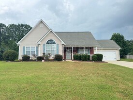3854 Wheaton Ct in Snellville, GA - Building Photo