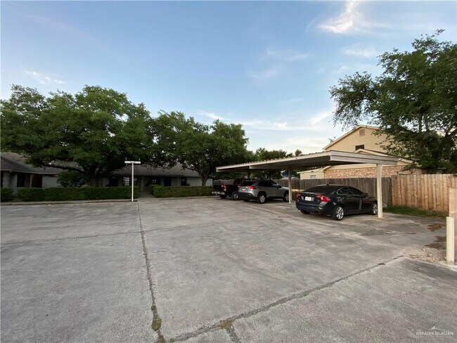 14 West St in McAllen, TX - Building Photo - Building Photo