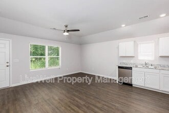60 Jonathan Dr in Odenville, AL - Building Photo - Building Photo