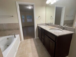 4507 Montcliff Bend Ln in Sugar Land, TX - Building Photo - Building Photo