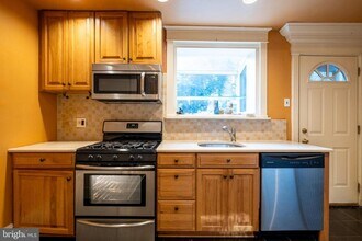 606 S Delhi St in Philadelphia, PA - Building Photo - Building Photo