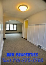 6 Concord Pl in Cheektowaga, NY - Building Photo - Building Photo