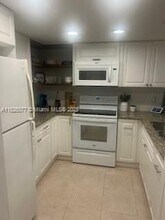 9285 SW 125th Ave-Unit -203-U in Miami, FL - Foto de edificio - Building Photo