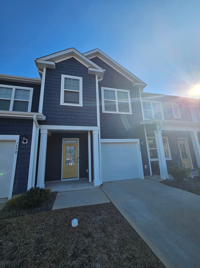 7566 Knightbell Cir in Leland, NC - Building Photo - Building Photo