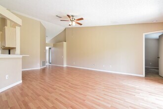 10408 Hallmark Blvd in Riverview, FL - Building Photo - Building Photo