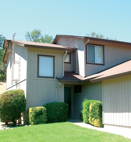 Valley Ridge Apartments in Redding, CA - Building Photo