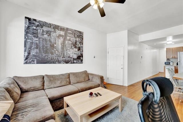214 9th St in Jersey City, NJ - Building Photo - Building Photo