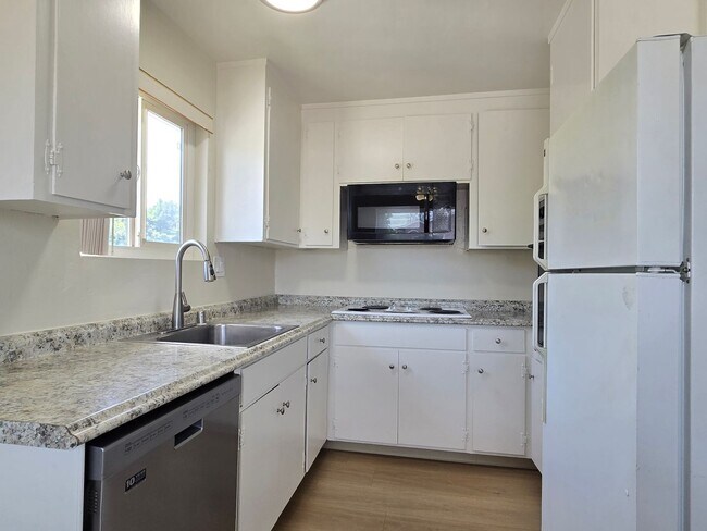 3579 Agate Dr, Unit 07 in Santa Clara, CA - Foto de edificio - Building Photo