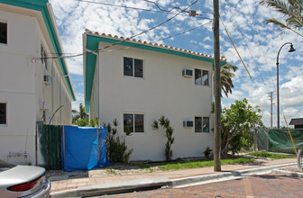 609 N Ocean Dr in Hollywood, FL - Building Photo - Building Photo