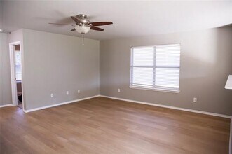 320 Chisholm Trail in Krum, TX - Building Photo - Building Photo