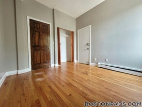 338 Warren St in Boston, MA - Building Photo - Building Photo