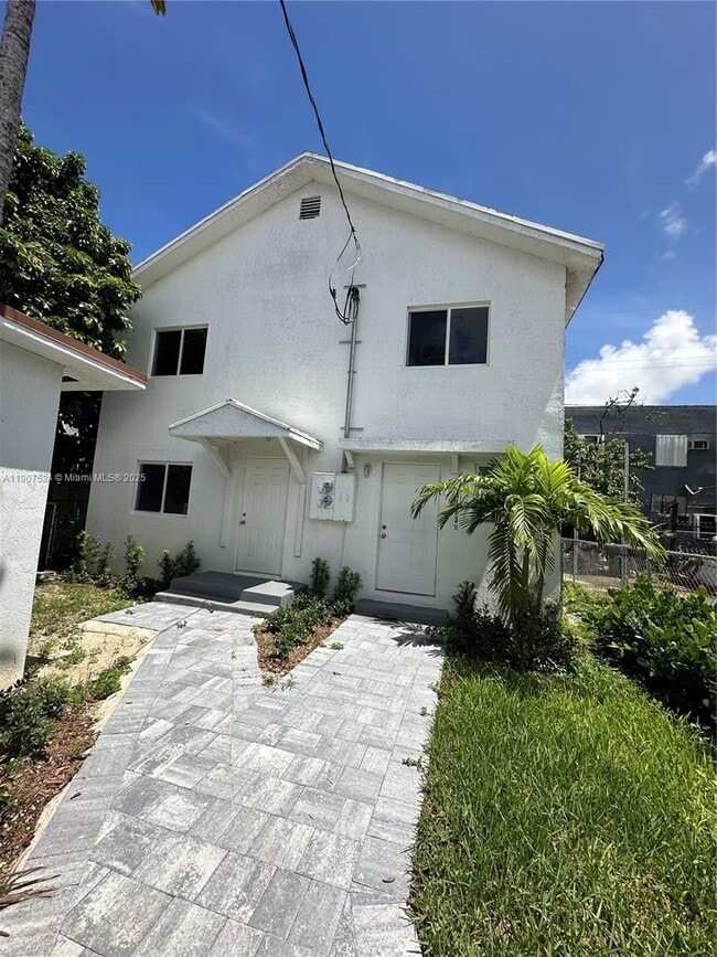 3123 NW 22nd Ct in Miami, FL - Foto de edificio - Building Photo