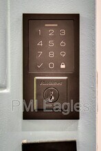 1016 Swift Dr in Clarksville, TN - Building Photo - Building Photo