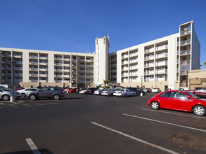 The Island Surf in Kihei, HI - Building Photo - Building Photo