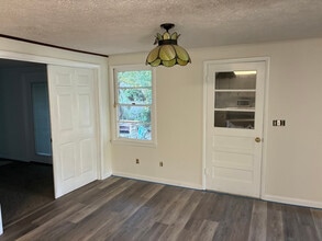 904 Stanton Ave in Waycross, GA - Foto de edificio - Building Photo