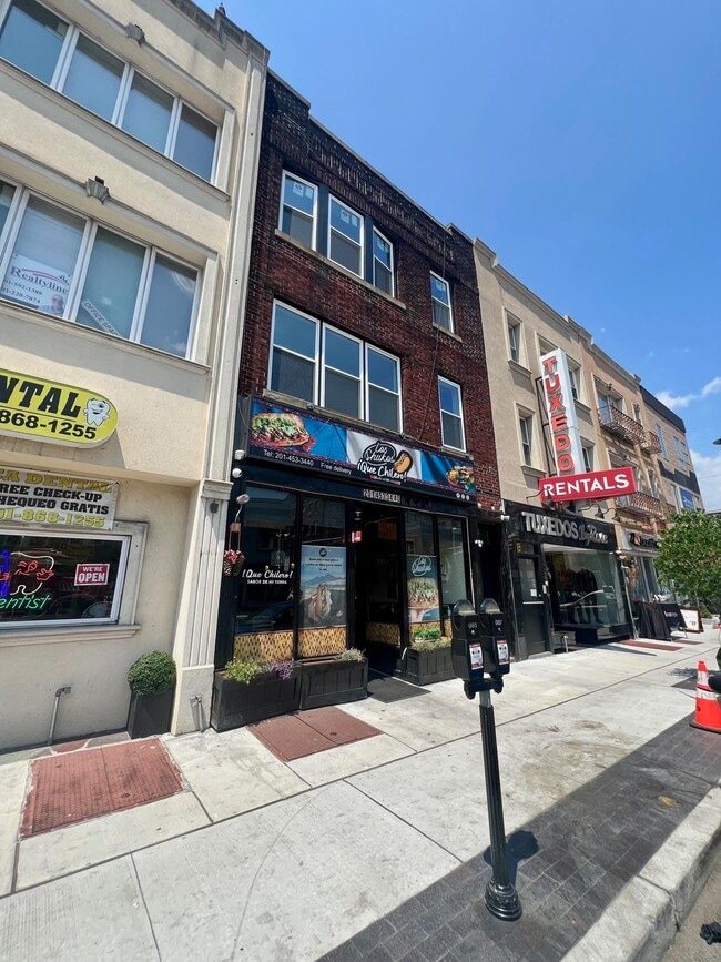 7723 Bergenline Ave in North Bergen, NJ - Building Photo - Building Photo