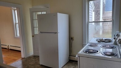 42-46 School St in Barnstable, MA - Building Photo - Building Photo