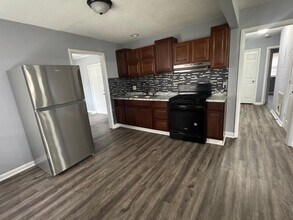 1016 Augusta Dr in Fayetteville, NC - Building Photo - Building Photo